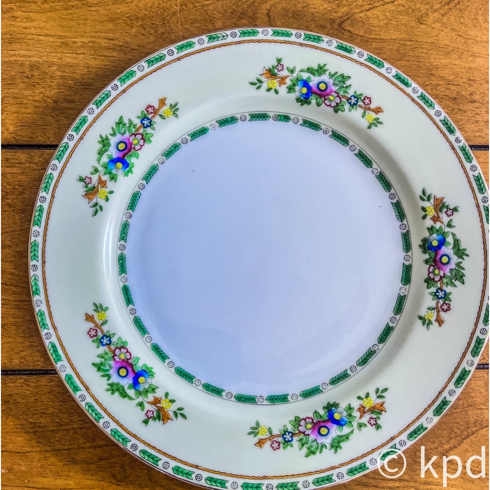 Meito China “Grafton” Dinner Plate EXCELLENT VINTAGE CONDITION - Picture 1 of 5